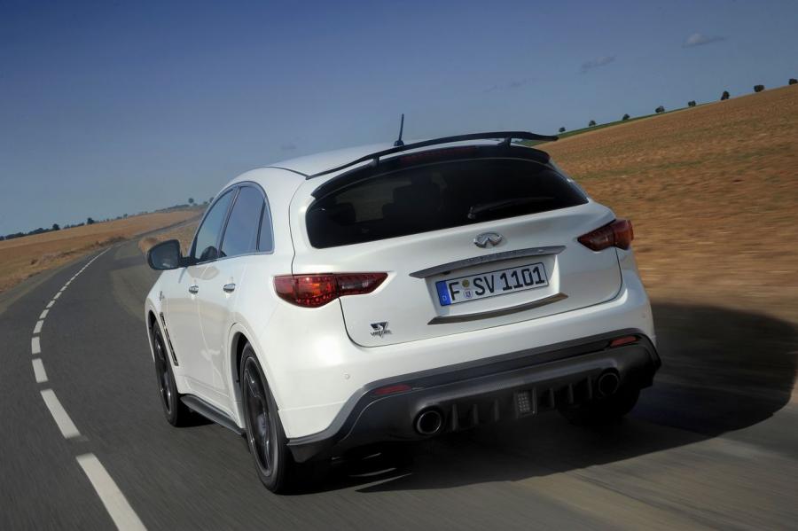  Infiniti FX50 S Sebastian Vettel Edition 2011 года  (фото 49 из 74)